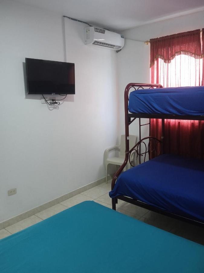 Hostal Playa Imperial Manta Zewnętrze zdjęcie